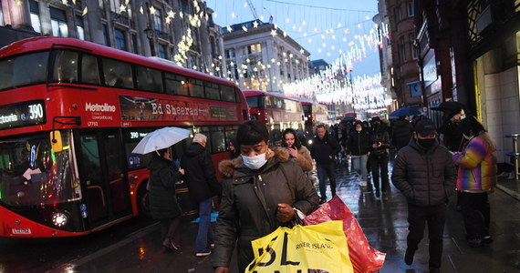 Habrá testimonios de Covid en Inglaterra.  Algunas restricciones también han vuelto