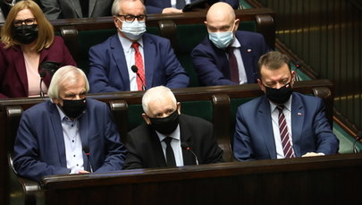 PiS chce zawieszenia unijnego handlu emisjami CO2. Uchwała przyjęta przez Sejm