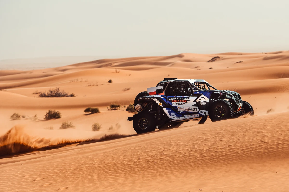 Marek Goczał i Łukasz Łaskawiec zajęli 1 miejsce w klasie T4 na drugim etapie Hail International Rally. Michał Goczał i Szymon Gospodarczyk uplasowali się na drugim stopniu podium.