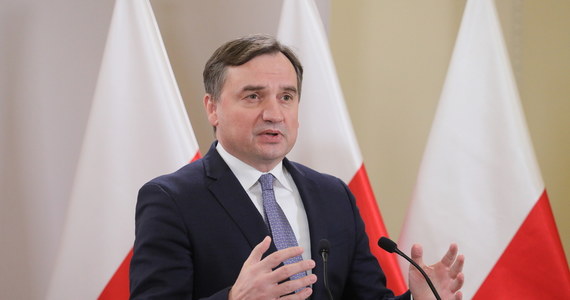 "Z całą pewnością postępowania ws. wiceministra sportu Łukasza Mejzy będą prowadzone w sposób rzetelny, tego oczekuję jako prokurator generalny" - zapewnił w sobotę minister sprawiedliwości, prokurator generalny Zbigniew Ziobro.