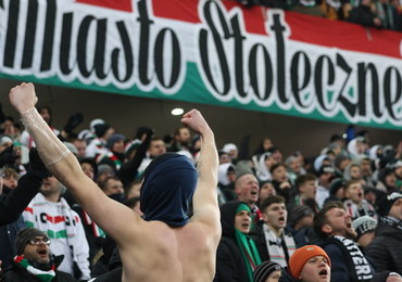 Legia Warszawa ukarana za zachowanie kibiców. Musi zapłacić karę