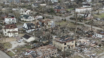 USA po tornadach: Miasto zmiecione z powierzchni ziemi. Ludzie uwięzieni pod gruzami