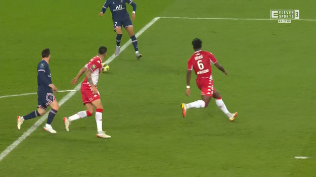 Skrót meczu PSG - AS Monaco 2-0.

BRAMKI:12. Mbappé (kar.), 45. Mbappé (Messi)

SKŁADY:
Paris Saint-Germain FC: G. Donnarumma – Hakimí, Marquinhos (C), Diallo, Bernat (50. Kehrer) – Wijnaldum, Verratti, I. Gueye (81. Leandro Paredes) – Messi, Mbappé (87. Icardi), Di María (81. A. Herrera).
Rezerwowi: Navas – Dagba, Icardi, A. Herrera, Danilo Pereira, Dina Ebimbe, Rafinha Alcântara, Leandro Paredes, Kehrer.

Nübel – Sidibé, Disasi, Maripán, Caio Henrique – Y. Fofana (55. Jean Lucas), Tchouaméni – Diop (65. Matazo), Golovin, G. Martins (85. Isidor) – Ben Yedder (C) (55. Boadu).
Rezerwowi: Majecki – Boadu, Matazo, Jean Lucas, Isidor, Matsima, Jakobs, Pavlović, R. Aguilar.