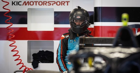18-letni Piotr Wiśnicki na testach w F3 Formula Regional European Championship by Alpine Certified by FIA. Team, w którym testuje, to KIC Motorsport. Będzie jedynym kierowcą, który występuje pod polską flagą w tych zawodach. „Będę ścigał się z zawodnikami światowego formatu” – mówi Piotr Wiśnicki. 