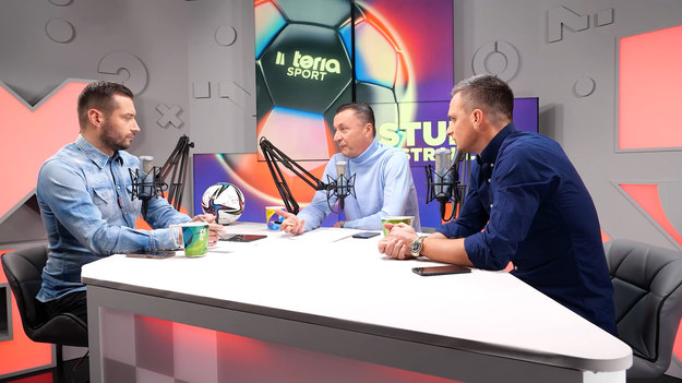 W 18. odcinku programu "Studio Ekstraklasa" gośćmi Sebastiana Staszewskiego byli Tomasz Hajto i Sławomir Peszko. Ekspert sędziowski Łukasz Rogowski za pośrednictwem wideorozmowy wspominał o kontrowersjach, które były w ostatniej kolejce. 

W każdym odcinku eksperci podsumowują najciekawsze wydarzenia kolejki PKO Bank Polski Ekstraklasy. Oglądaj w poniedziałki o 20:00 NA ŻYWO w Interii! Partnerem projektu jest PKO Bank Polski.
