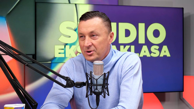 W 18. odcinku programu "Studio Ekstraklasa" gośćmi Sebastiana Staszewskiego byli Tomasz Hajto i Sławomir Peszko. Ekspert sędziowski Łukasz Rogowski za pośrednictwem wideorozmowy wspominał o kontrowersjach, które były w ostatniej kolejce. 

W każdym odcinku eksperci podsumowują najciekawsze wydarzenia kolejki PKO Bank Polski Ekstraklasy. Oglądaj w poniedziałki o 20:00 NA ŻYWO w Interii! Partnerem projektu jest PKO Bank Polski.

