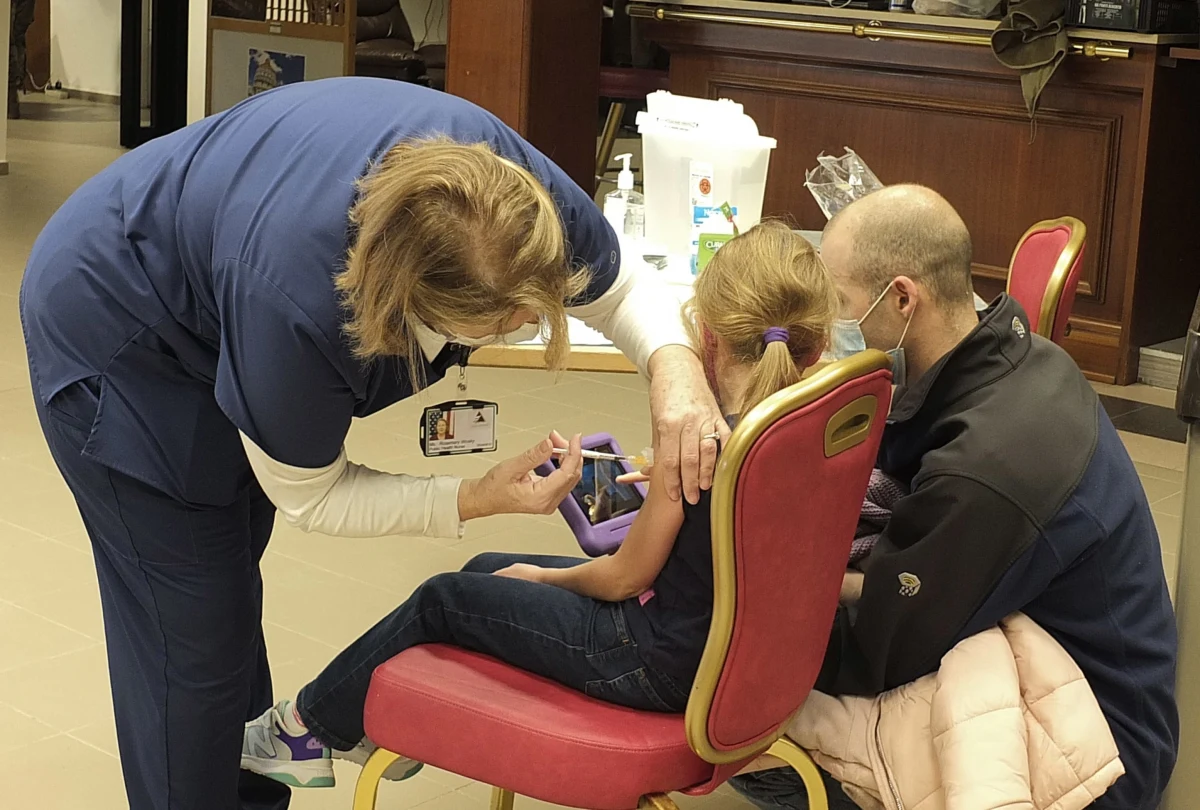 Stan wyjątkowy we Włoszech z powodu pandemii zostanie przedłużony do końca marca przyszłego roku - podaje wtorkowa prasa, powołując się na źródła w rządzie. Oficjalna decyzja gabinetu Mario Draghiego oczekiwana jest w najbliższym czasie.