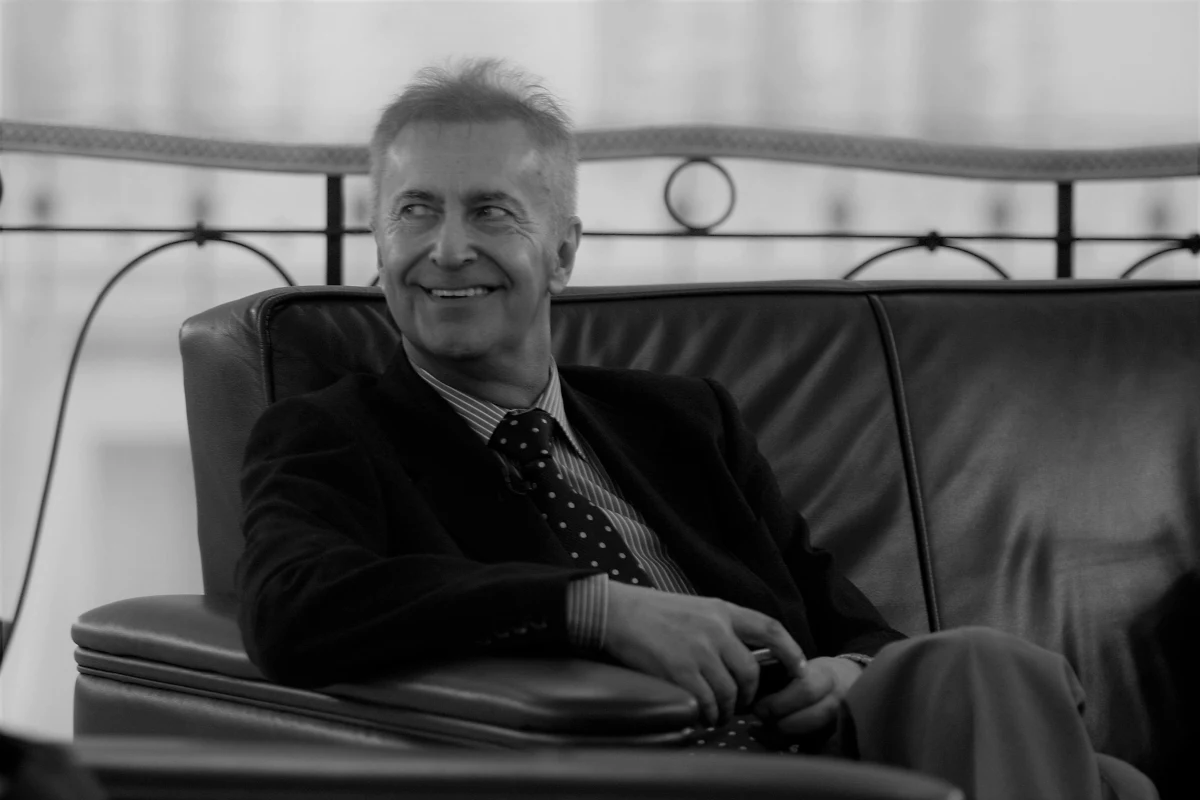 Nie żyje Tadeusz Ross - aktor, scenarzysta, satyryk, były poseł i europoseł Platformy Obywatelskiej, a ostatnio radny Koalicji Obywatelskiej w Radzie Warszawy. Miał 83 lata.