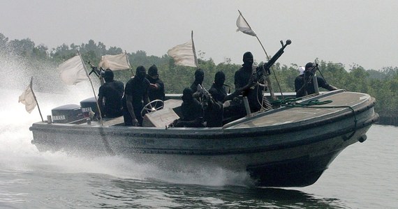 ​Polski marynarz jest wśród sześciu osób porwanych przez piratów w Zatoce Gwinejskiej - dowiedział się reporter RMF FM. To załoga kontenerowca pod banderą Liberii. Jednostka została zaatakowana w poniedziałek.