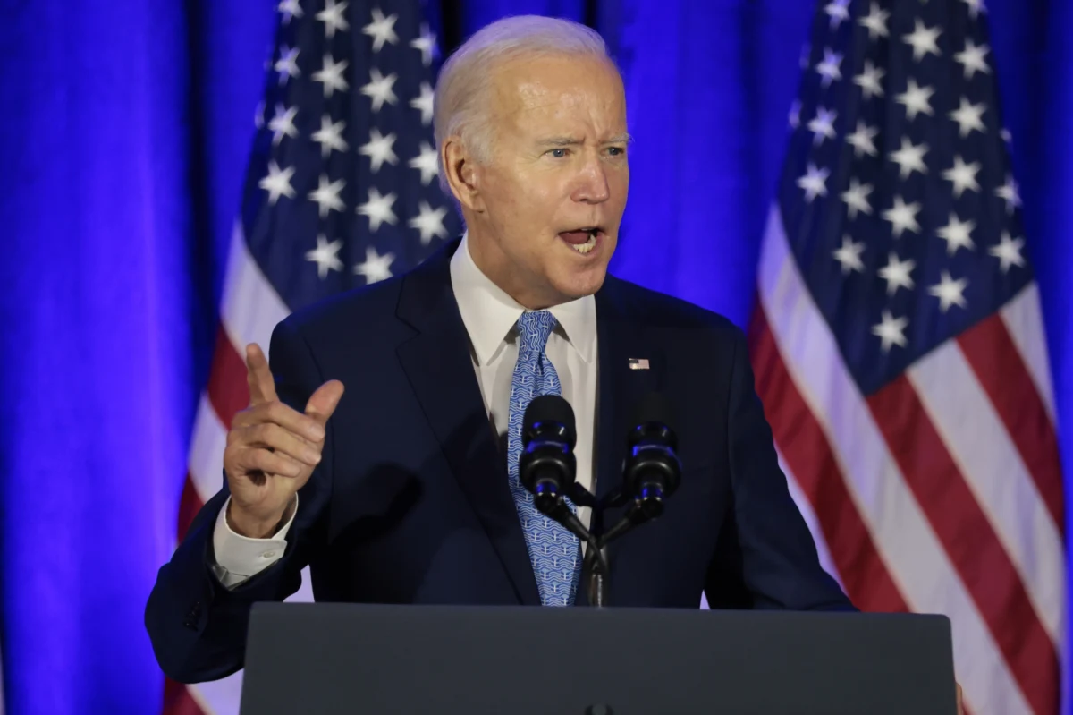 Prezydent USA Joe Biden zasugerował, że przeprowadzi dalsze rozmowy ze swoim rosyjskim odpowiednikiem Władimirem Putinem. Wysłanniczka amerykańskiego Departamentu Stanu Karen Donfried poinformowała, że otrzymała w Moskwie listę "propozycji" dotyczących bezpieczeństwa w Europie.