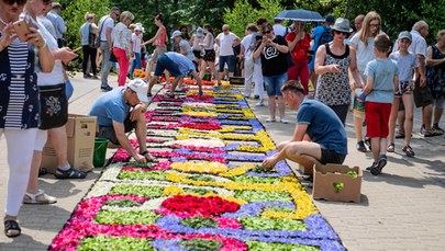 Łódzkie: Kwietne dywany w Spycimierzu trafią na listę UNESCO