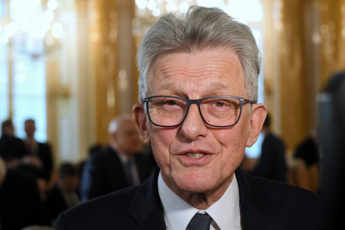 Sędzia Trybunału Konstytucyjnego Stanisław Piotrowicz musi przeprosić byłą pierwszą prezes Sądu Najwyższego Małgorzatę Gersdorf i sędziego Krzysztofa Rączkę - orzekł Sąd Apelacyjny w Warszawie. Piotrowicz w 2018 roku nazwał sędziów „zwykłymi złodziejami”. 