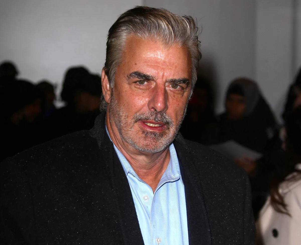 Chris North - aktor znany z roli Mr Biga w serialu "Seks w wielkim mieście" - został oskarżony przez dwie kobiety o gwałty. Miał się ich dopuścić w 2004 i 2015 r. Sprawę ujawnił "The Hollywood Reporter". Aktor kategorycznie zaprzeczył tym oskarżeniom. 