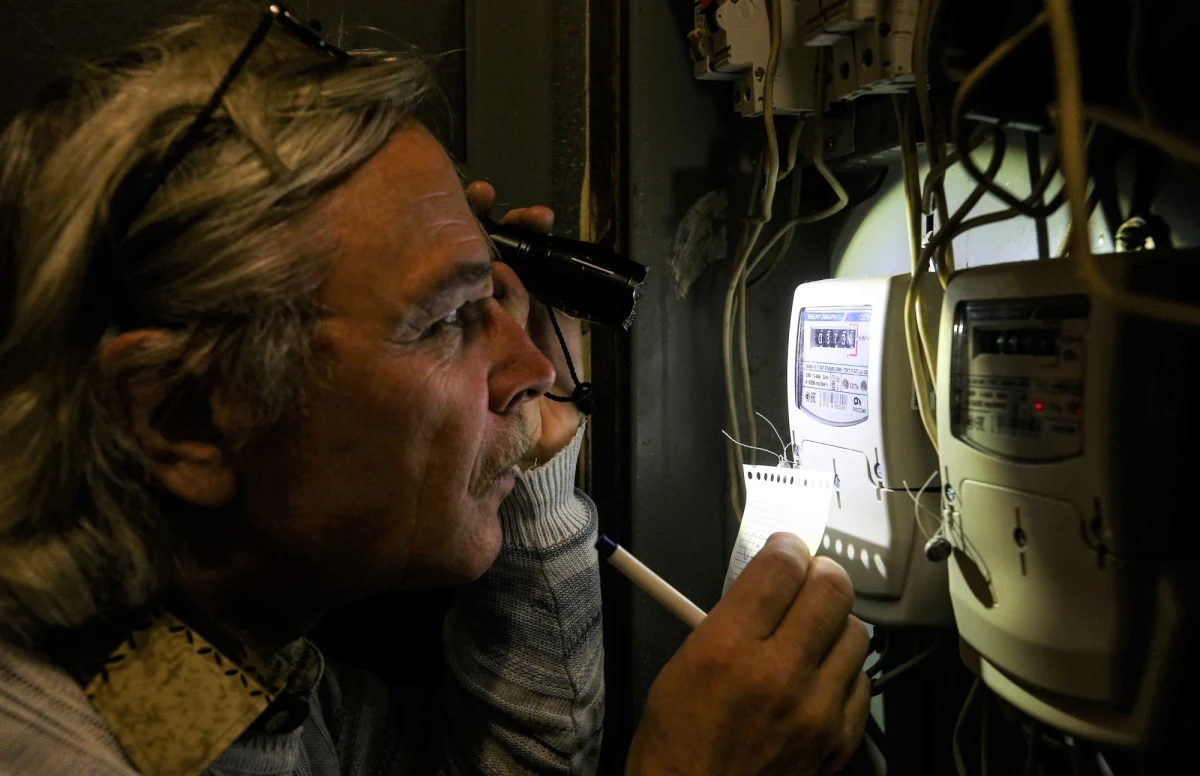 Gigantyczną podwyżkę cen gazu ogłosił Urząd Regulacji Energetyki. To średnio aż 54 procent. Wcześniej poznaliśmy podwyżkę cen prądu. Sprawdź, ile zapłacimy za prąd i gaz w 2022 roku. 