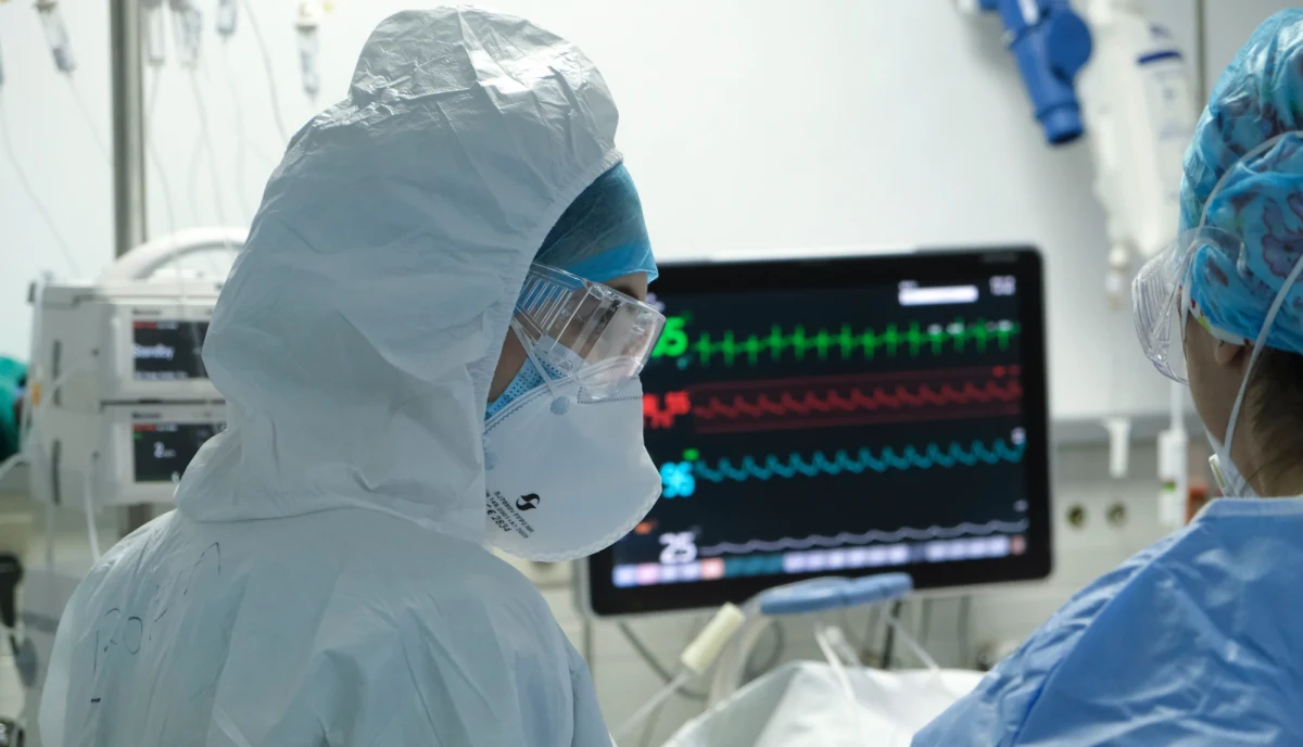 19 397 nowych zakażeń koronawirusem odnotowało w Polsce Ministerstwo Zdrowia. Zmarły 543 osoby chorujące na Covid-19. 