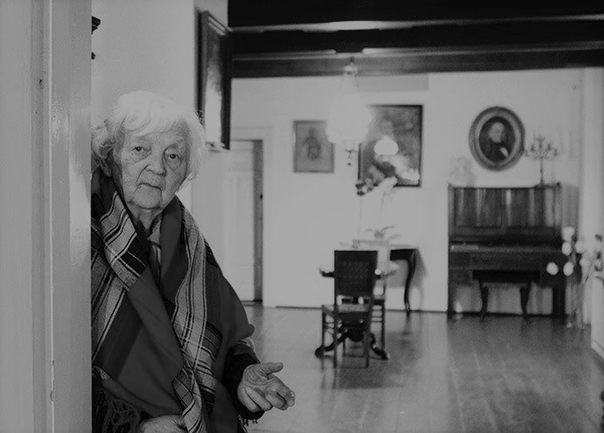 Maria Rydlowa, wieloletni kustosz Muzeum w Rydlówce w krakowskich Bronowicach, redaktorka Wydawnictwa Literackiego oraz żołnierz AK zmarła w piątek w wieku 97 lat. Była żoną Jacka Rydla, wnuka poety Lucjana Rydla, którego ślub uwiecznił Wyspiański w "Weselu".