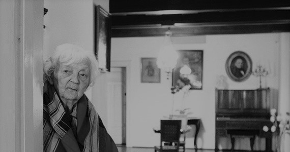 Maria Rydlowa, wieloletni kustosz Muzeum w Rydlówce w krakowskich Bronowicach, redaktorka Wydawnictwa Literackiego oraz żołnierz AK zmarła w piątek w wieku 97 lat. Była żoną Jacka Rydla, wnuka poety Lucjana Rydla, którego ślub uwiecznił Wyspiański w "Weselu".