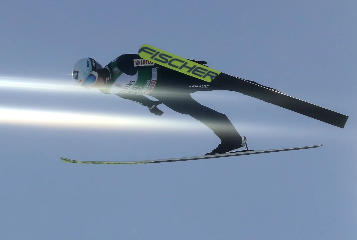 Kamil Stoch zajął 6. miejsce w konkursie Pucharu Świata w skokach narciarskich w szwajcarskim Engelbergu. Wygrał Niemiec Karl Geiger.