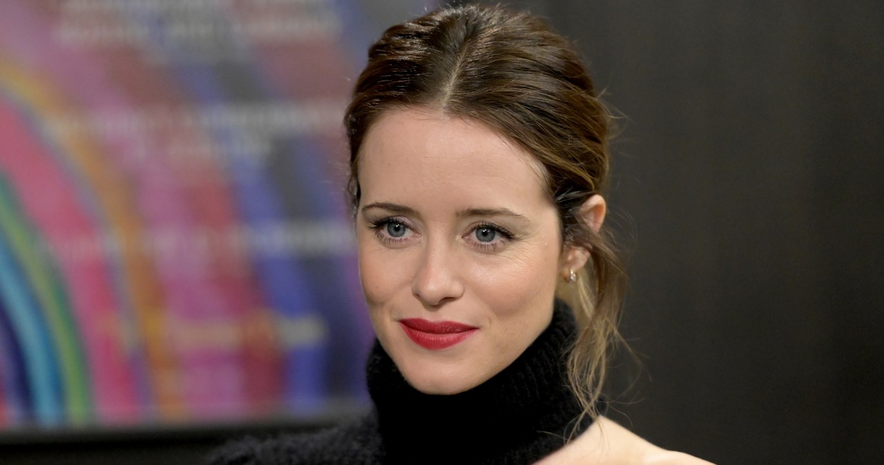 Claire Foy ujawniła, że przed laty zmagała się z poważnymi problemami natury psychicznej, które doprowadziły do załamania nerwowego. Jak przyznała, przez długi czas łudziła się, że zdoła poradzić sobie bez niczyjej pomocy. Dopiero dzięki terapii i rozmowom z bliskimi aktorka wyszła z kryzysu. „Po raz pierwszy zrozumiałam, że z niektórymi problemami po prostu nie da się uporać w pojedynkę” – wyznała serialowa królowa Elżbieta II.