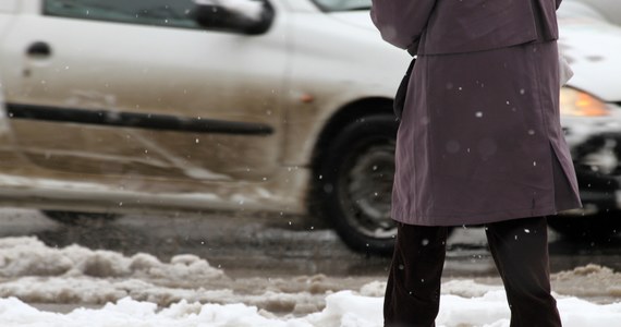 ​Instytutu Meteorologii i Gospodarki Wodnej wydał ostrzeżenie o możliwości wystąpienia intensywnych opadów śniegu na obszarze województwa łódzkiego od czwartkowego wieczora do wigilijnego poranka - podaje IMGW.

