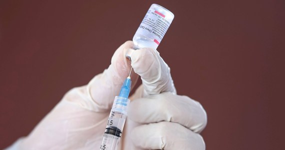 Rząd Ekwadoru ogłosił obowiązek szczepień przeciw Covid-19 dla wszystkich obywateli powyżej 5. roku życia z wyłączeniem tych, którzy mają medyczne przeciwwskazania. Władze przekonują, że takie rozwiązanie jest konieczne ze względu na wzrost liczby zakażeń i pojawianie się nowych wariantów koronawirusa. 