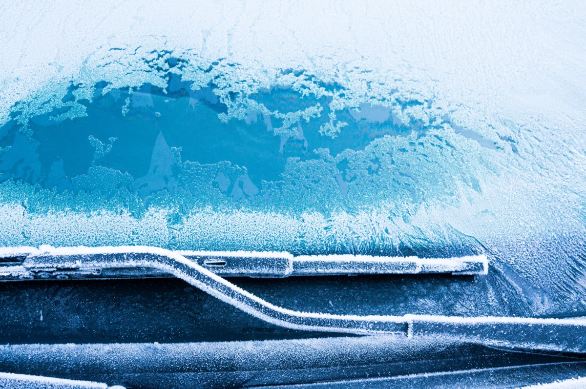 ​Dla południowo-zachodnich powiatów województwa dolnośląskiego Instytut Meteorologii i Gospodarki Wodnej wydał w sobotę ostrzeżenie pierwszego stopnia przed silnym mrozem. W nocy temperatura może spaść tam nawet do -15 stopni Celsjusza.