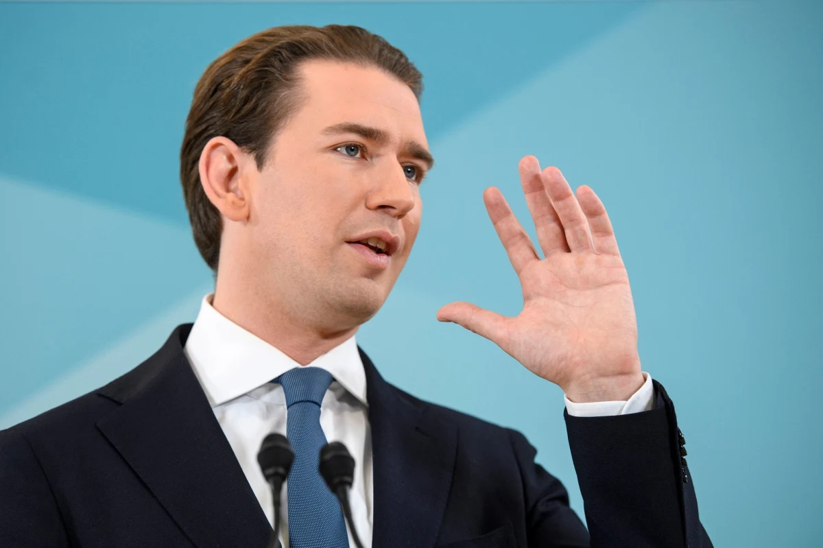 35-letni były kanclerz Sebastian Kurz już w lutym rozpocznie pracę na kierowniczym stanowisku w Dolinie Krzemowej w USA – podał w sobotę "Kronen Zeitung", dodając, że nie minął jeszcze miesiąc, gdy Kurz wygłosił deklarację o całkowitym wycofaniu się z polityki.