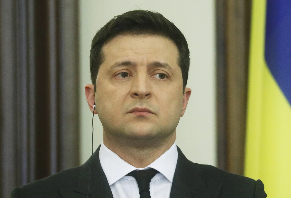 Prezydent Ukrainy Wołodymyr Zełenski rozmawiał z przedstawicielami Izby Reprezentantów i Senatu USA o sytuacji na wschodzie kraju - przekazała jego kancelaria w piątek późnym wieczorem. Zełenski przekonywał, że "teraz jak nigdy znaczenie mają nie słowa, a czyny".