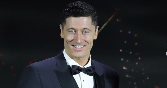 Kapitan piłkarskiej reprezentacji Polski Robert Lewandowski otrzymał dwa wyróżnienia na gali Globe Soccer Awards w Dubaju, na której przyznawane są nagrody dla najlepszych zawodników, zawodniczek i klubów mijającego roku. Piłkarzem Roku został Francuz Kylian Mbappe.