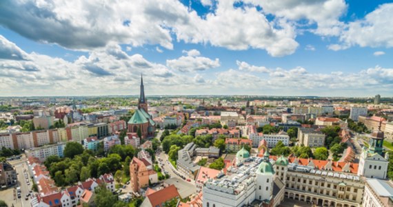 Już ​29 grudnia Strefa Zamieszkania Stare Miasto powiększa się o uliczki Podzamcza. Parkowanie będzie tam płatne.