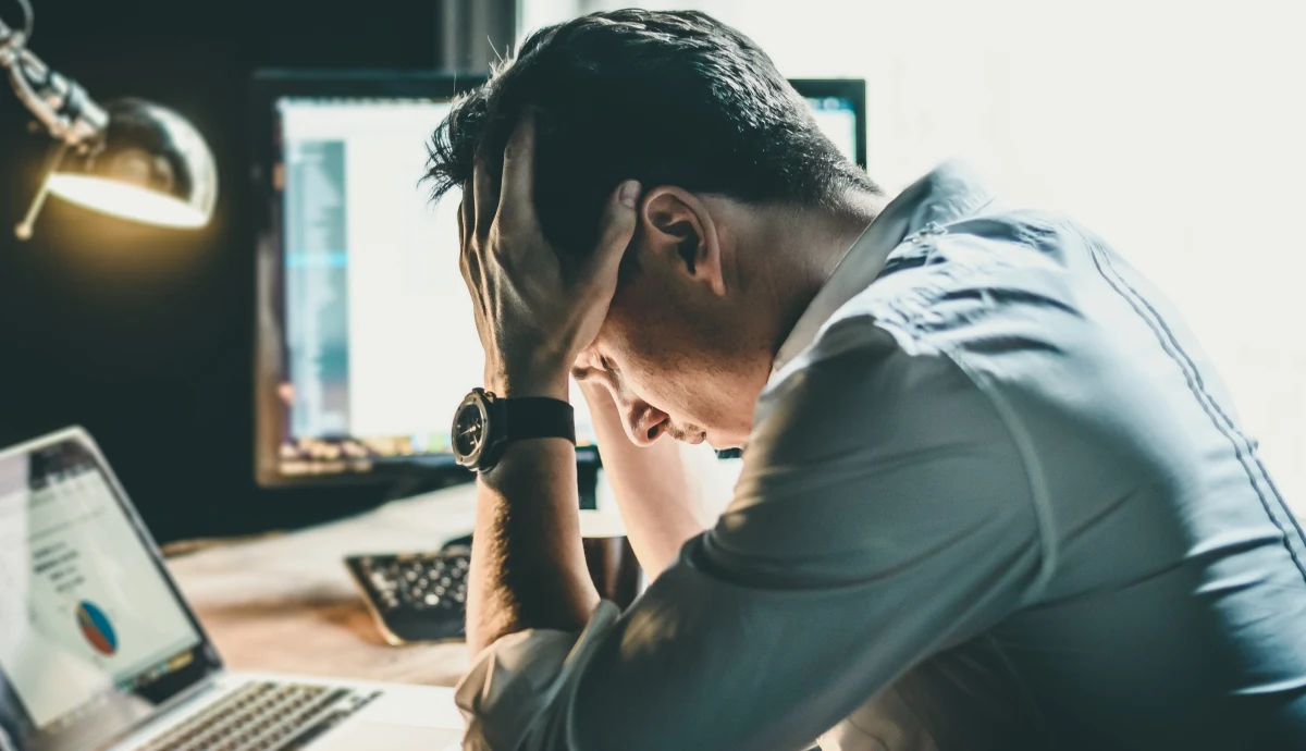 Tylko 37 proc. młodych Polaków w wieku 18-29 lat z optymizmem patrzy w przyszłość. W całej Unii Europejskiej gorszy wskaźnik odnotowali tylko Hiszpanie - wynika z raportu "Jakość życia. Wpływ Covid-19 na młodych w UE". 