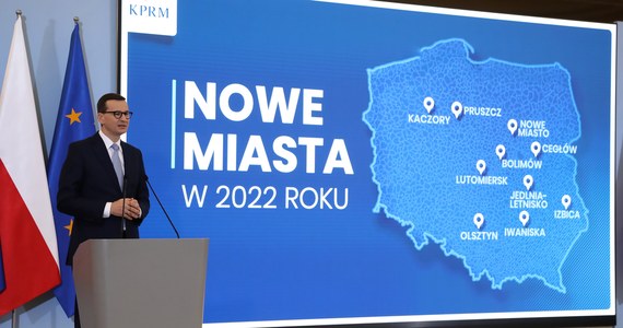 Polska ma dziesięć nowych miast. Tyle właśnie miejscowości otrzymało prawa miejskie. "Zmiana statusu oznacza wzrost aspiracji, ambicji lokalnych społeczności" - mówił premier Mateusz Morawiecki. 