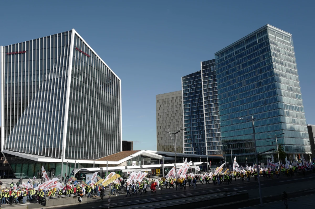 Bilans kończącego się roku w toczonych przez Polskę sporach przed TSUE poza politycznym ma też wymiar finansowy. Żaden z nich nie jest dla naszego kraju korzystny. Dla każdego z pracujących Polaków koszt kar nałożonych przez Trybunał Sprawiedliwości UE to dziś ponad 30 złotych. 