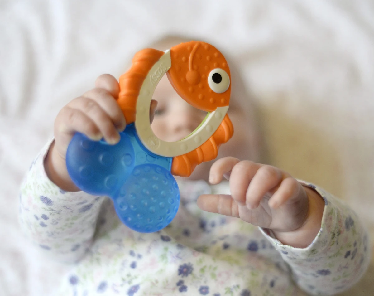 Od 1 stycznia 2022 roku na drugie i każde kolejne dziecko w rodzinie w wieku od ukończenia 12. do 35. miesiąca życia przysługuje dodatkowe świadczenie – Rodzinny Kapitał Opiekuńczy (RKO). Wniosek o RKO do Zakładu Ubezpieczeń Społecznych będzie można składać wyłącznie w postaci elektronicznej. Pieniądze będą wypłacane tylko na konto bankowe.