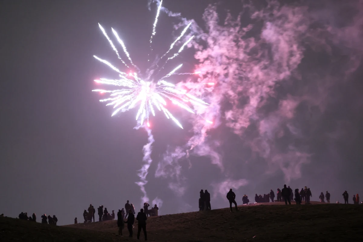 W Holandii, Niemczech i Austrii w trakcie sylwestrowego odpalania fajerwerków zginęły w sumie trzy osoby, a kilkadziesiąt zostało rannych – pisze BBC.
