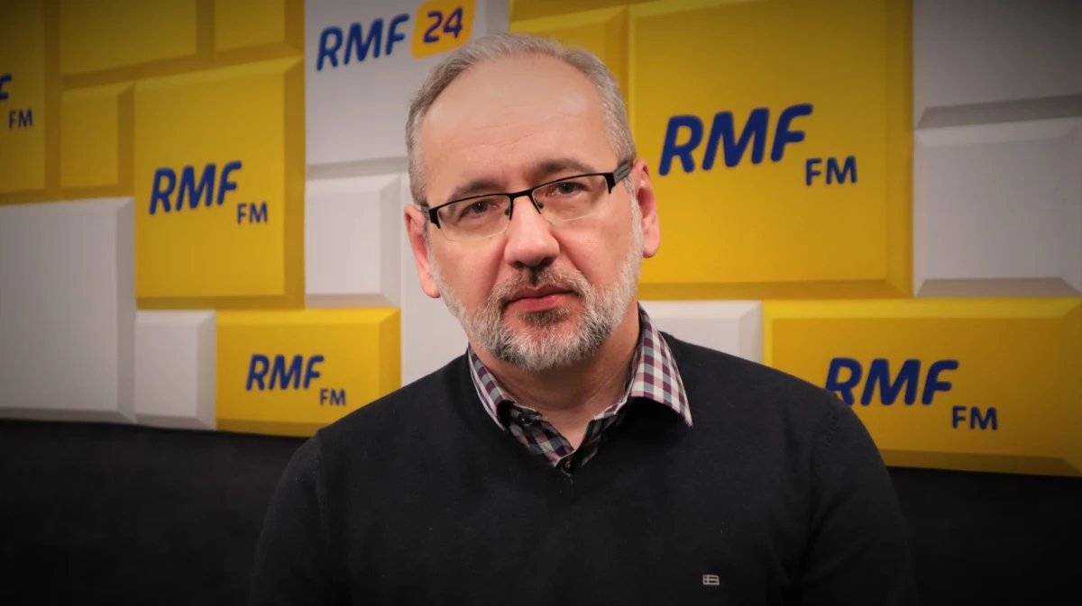 6422 nowe przypadki zakażenia koronawirusem znajdą się w dzisiejszym raporcie Ministerstwa Zdrowia – poinformował w Porannej rozmowie w RMF FM minister zdrowia Adam Niedzielski. To o ponad 25 proc. więcej niż tydzień temu.