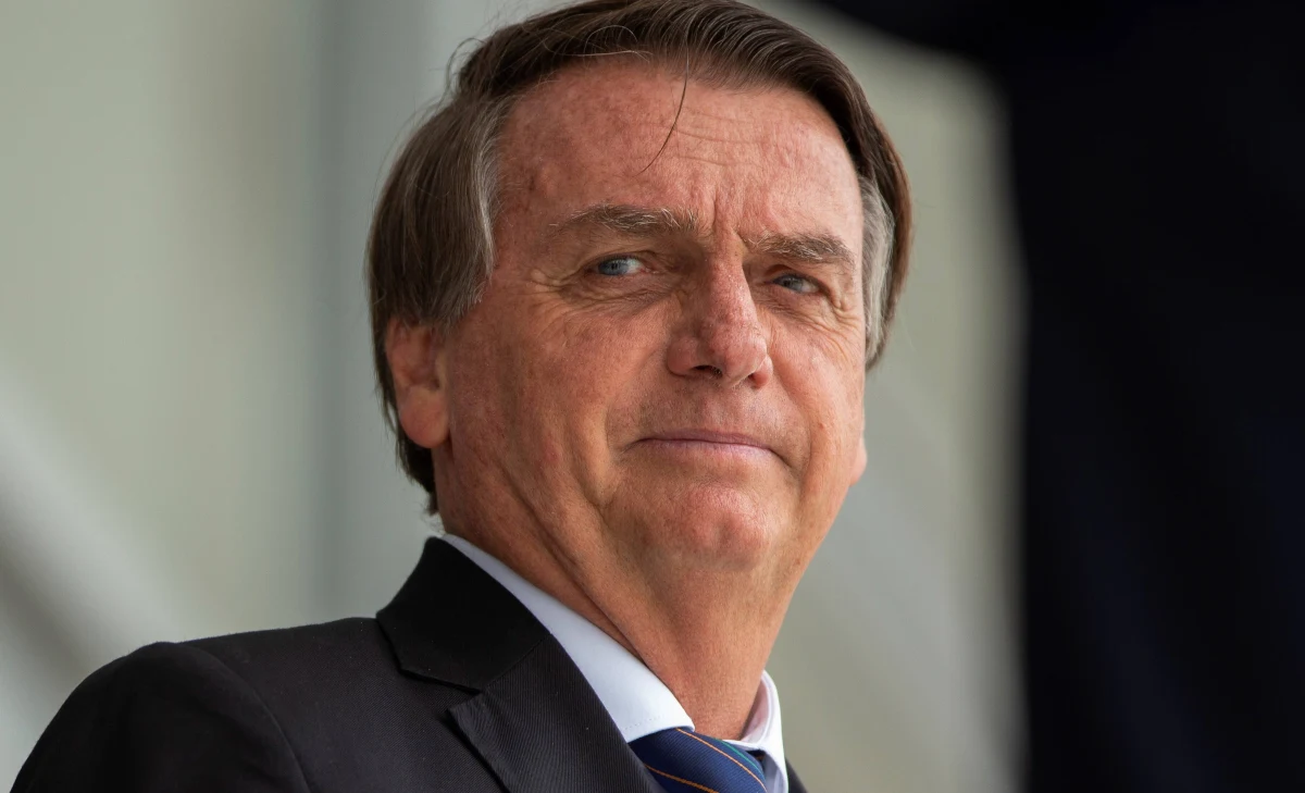 W poniedziałek prezydent Brazylii Jair Bolsonaro został przyjęty do szpitala w Sao Paulo z silnym bólem brzucha, który może wskazywać na niedrożność jelit, na którą Bolsonaro leczony był w lipcu 2021 roku - poinformował lekarz prezydenta Antonio Luiz Macedo. 