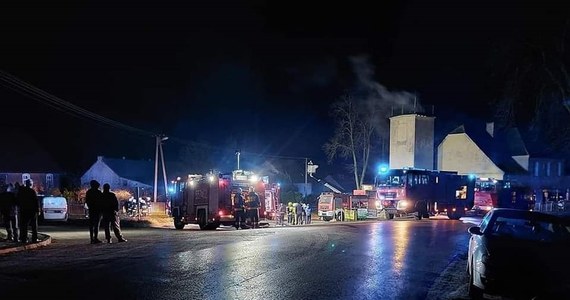 W wyniku pożaru, których wybuchł w poniedziałek rano w miejscowości Bądecz w powiecie pilskim w Wielkopolsce spłonęła remiza OSP, zniszczony został także wóz strażacki. Obecnie na miejscu trwa ustalanie przyczyn zdarzenia i szacowanie strat.