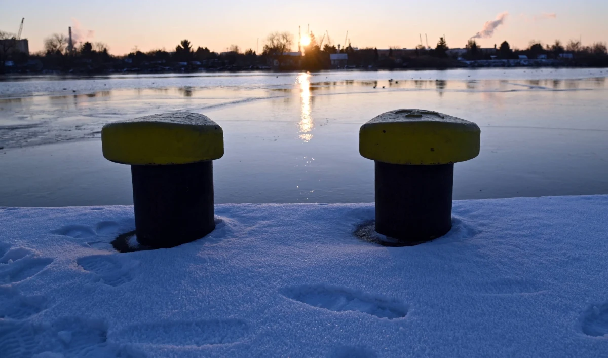 "Pierwsze dwa miesiące 2022 roku będą raczej zimowe, według prognoz długoterminowych" - podkreśla w rozmowie z RMF FM synoptyk IMGW Grzegorz Walijewski. Sprawdzamy, jaka jest długoterminowa prognoza na pierwsze miesiące nowego roku.