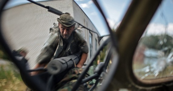 Siły wspieranych przez Rosję separatystów w Donbasie wzmocniły swoje pozycje w okresie noworocznym, zwiększono też liczbę snajperów - podał ukraiński wywiad wojskowy.