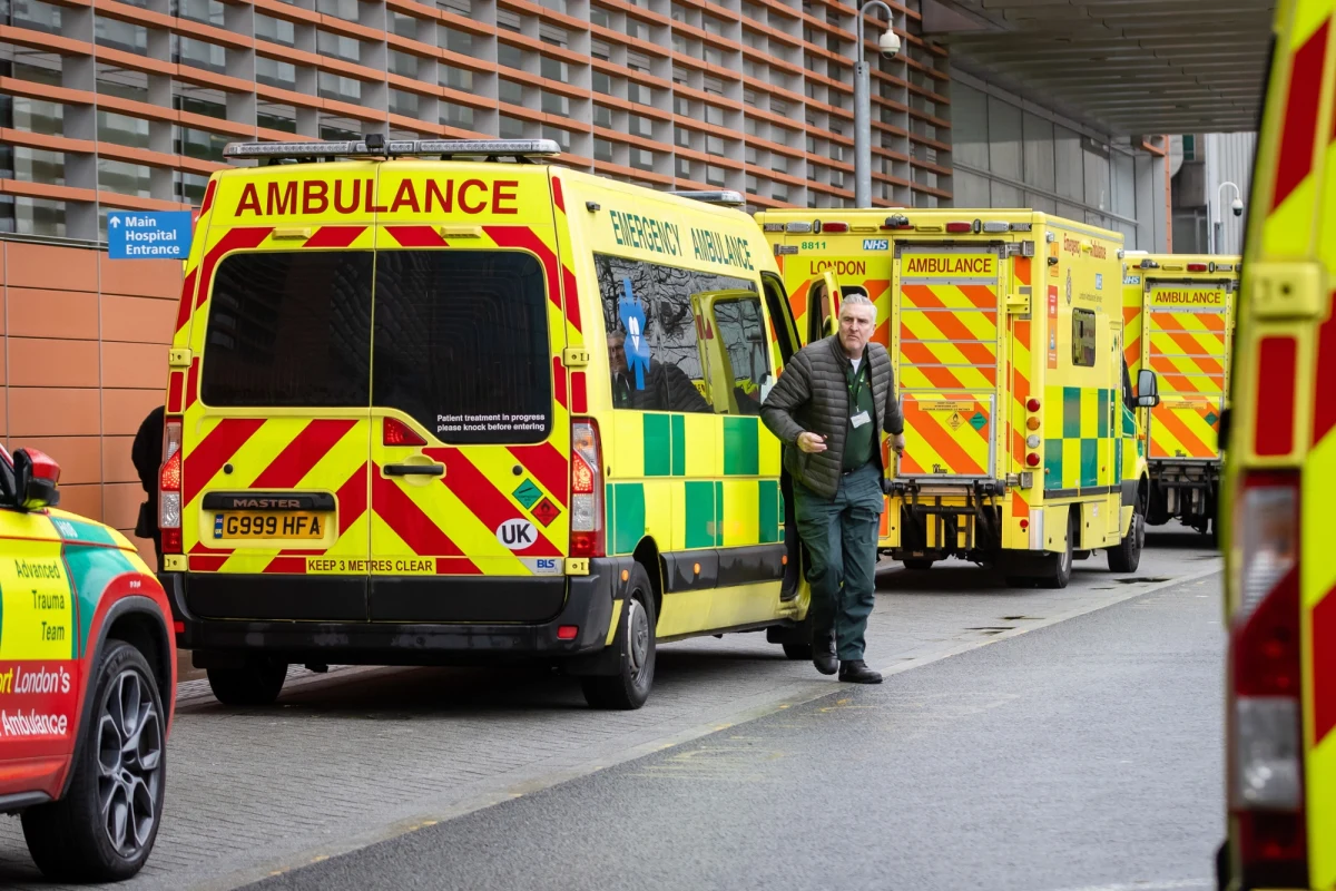 Wielka Brytania może przetrwać wywoływaną wariantem Omikron, najcięższą dotąd falę zakażeń koronawirusem bez ponownego lockdownu - zapewnił premier Boris Johnson. Dodał jednak, że nadchodzące tygodnie będą trudne zarówno w Wielkiej Brytanii, jak i na całym świecie.
