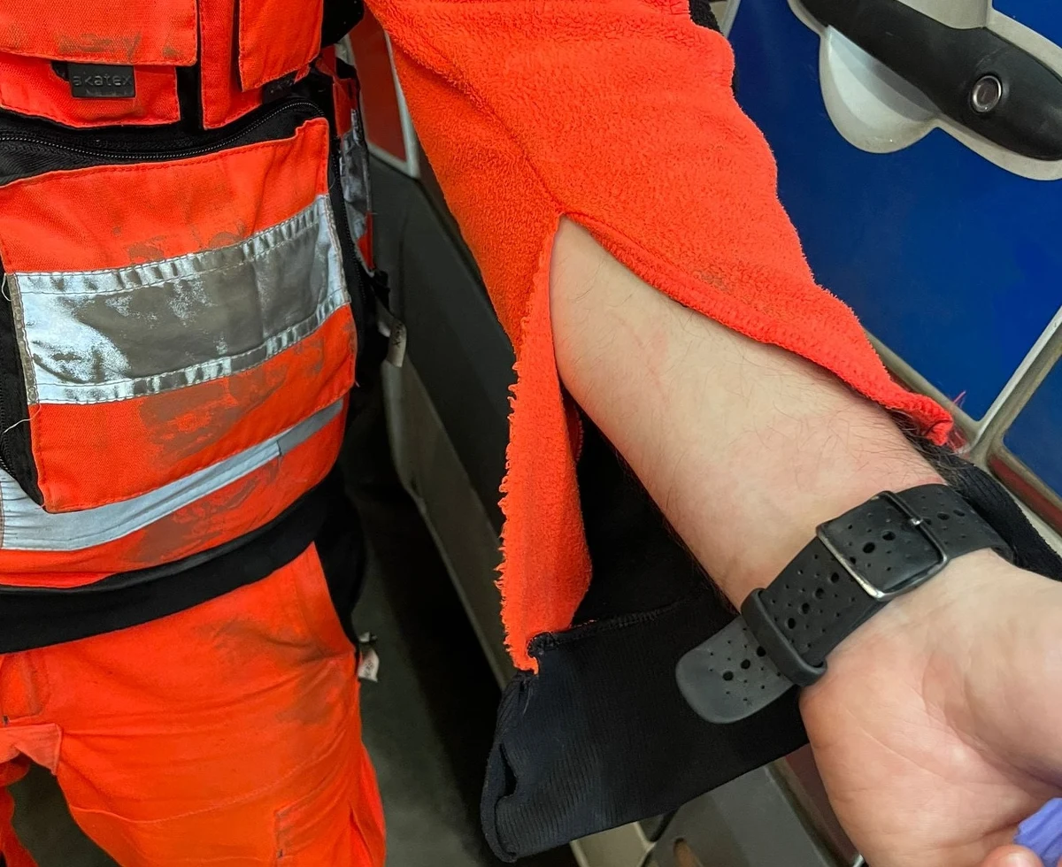 Do trzech lat więzienia grozi 20-latkowi, który po dopalaczach zaatakował ratownika medycznego w Rudzie Śląskiej. Do incydentu doszło na przystanku autobusowym przy ul. 1 Maja. 