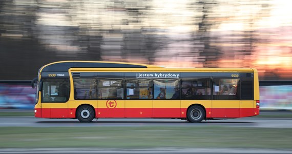 W styczniu na stołeczne ulice wyjadą cztery nowe linie autobusowe. Przejadą przez Zawady, połączą Wawer z Wilanowem i Ursynowem, dojadą na Kępę Tarchomińską oraz do Pruszkowa - poinformował Zarząd Transportu Miejskiego.