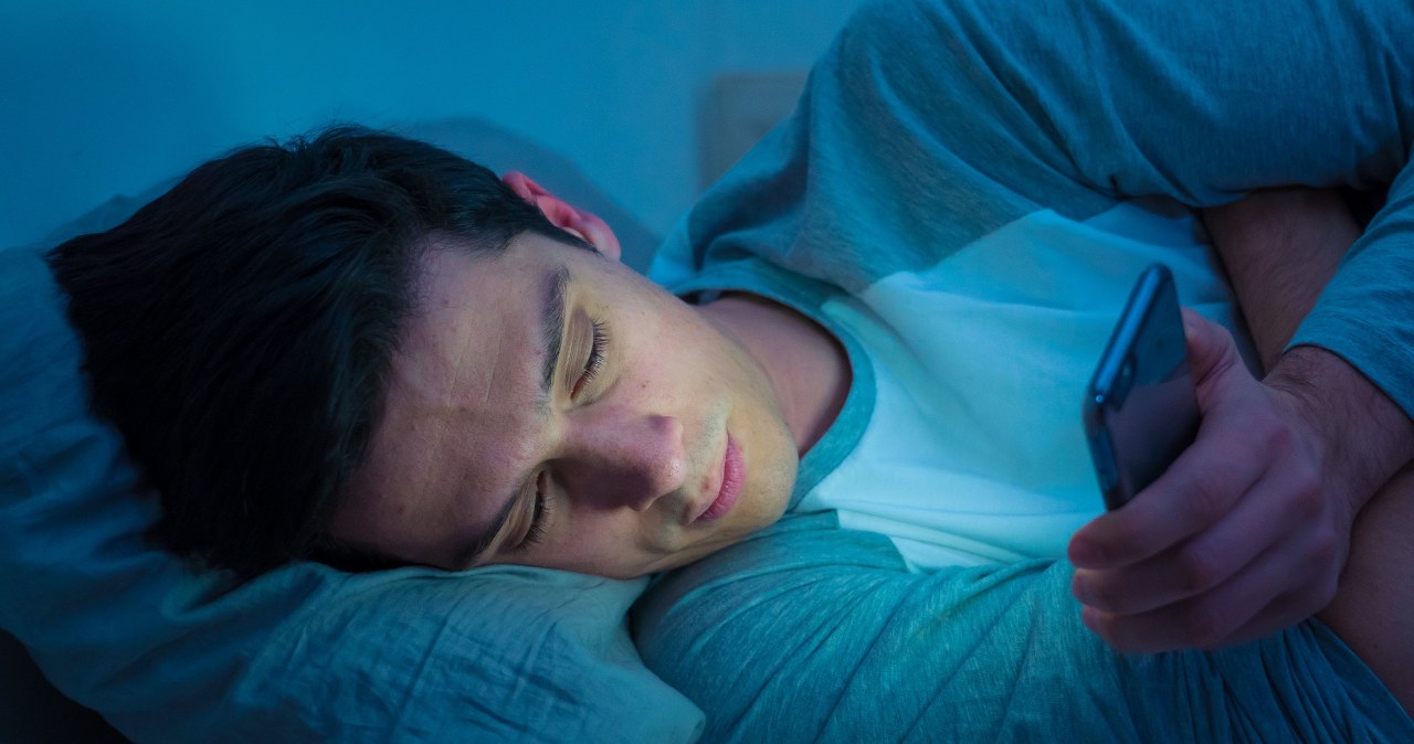 Nocne światło źle robi na zdrowie. Ten organ cierpi najbardziej