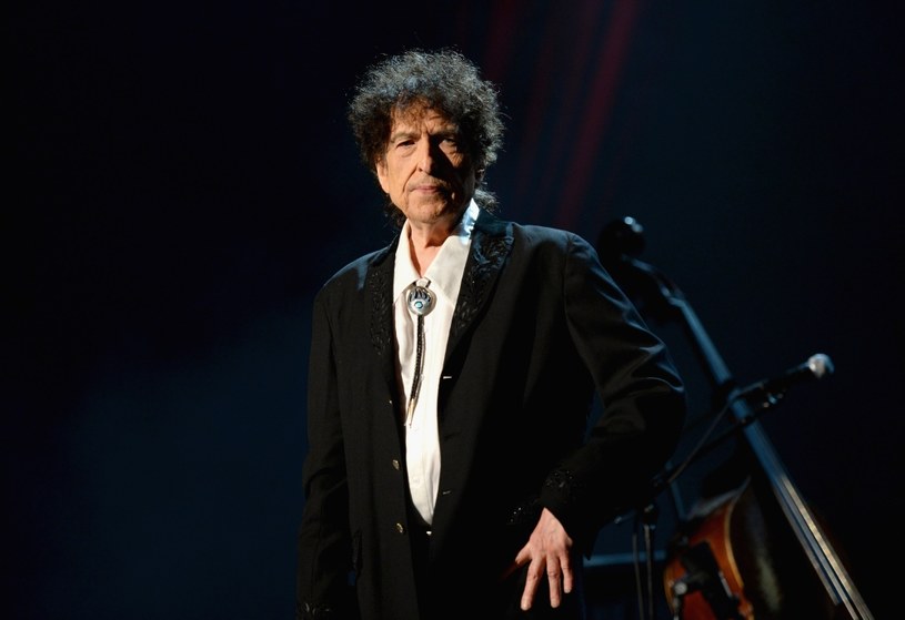 W połowie sierpnia ubiegłego roku do sądu trafił pozew przeciwko Bobowi Dylanowi, w którym pojawiły się zarzuty o molestowanie seksualne. Muzyk miał się go dopuścić 50 lat temu, a jego ofiarą miała być 12-letnia dziewczynka, którą rzekomo uwiódł po odurzeniu jej. Teraz kobieta przekazała nowe informacje.