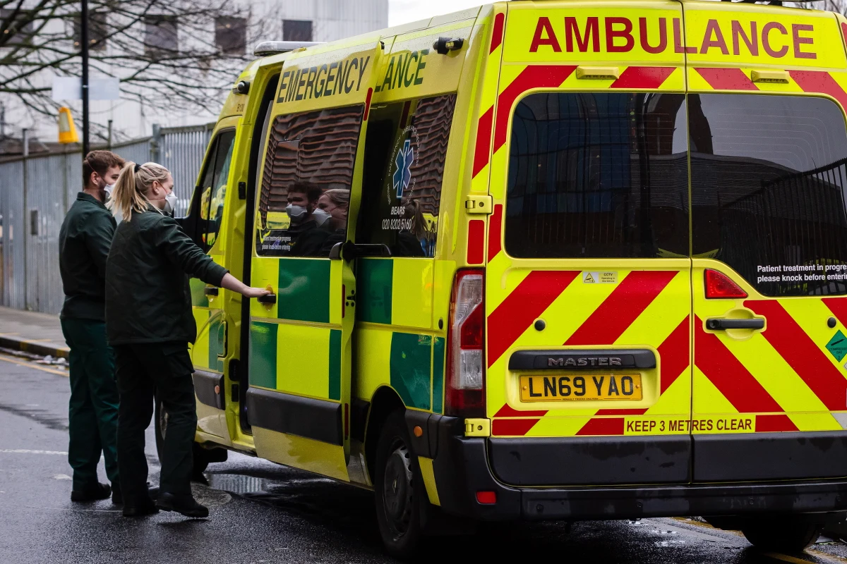 Już od najbliższego piątku obowiązywać będą nowe zasady wjazdu do Wielkiej Brytanii w związku z pandemią koronawirusa. Premier Boris Johnson poinformował o złagodzeniu przepisów sanitarnych dotyczących podróży.