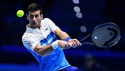 Djokovic zamknięty w hotelu Australii. Rozprawa w poniedziałek