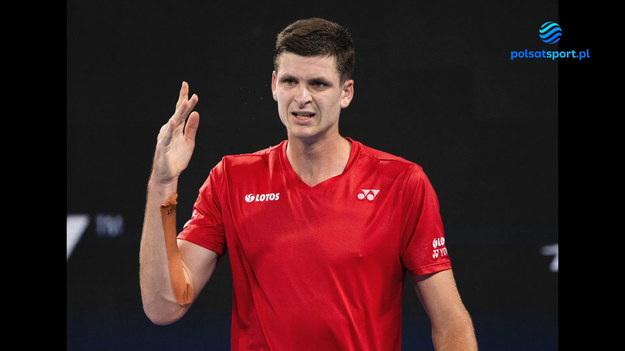 Hubert Hurkacz zabrał głos po przegranej Polaków w półfinale ATP Cup.

Polska przegrywa w półfinale ATP Cup z Hiszpanią 0-2 i nie ma już szans na awans do finału. W drugim spotkaniu singlistów Hubert Hurkacz obronił pięć meczboli, ale przegrał z Roberto Bautistą Agutem 6:7 (6), 6:2, 6:7 (5). Do rozegrania pozostał debel, ale nie ma znaczenia dla losów pojedynku.

