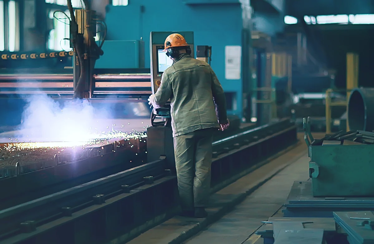 ​Bezrobocie w USA w grudniu spadło do poziomu 3,9 proc., a na rynku zarejestrowano 199 tys. nowych miejsc pracy - wynika z danych opublikowanych przez Biuro Statystyk Pracy. Przyrost miejsc pracy po raz drugi z rzędu był niższy od oczekiwanego przez ekonomistów. Mimo to gospodarka osiągnęła poziom tzw. pełnego zatrudnienia, do którego dąży Federalna Rezerwa.