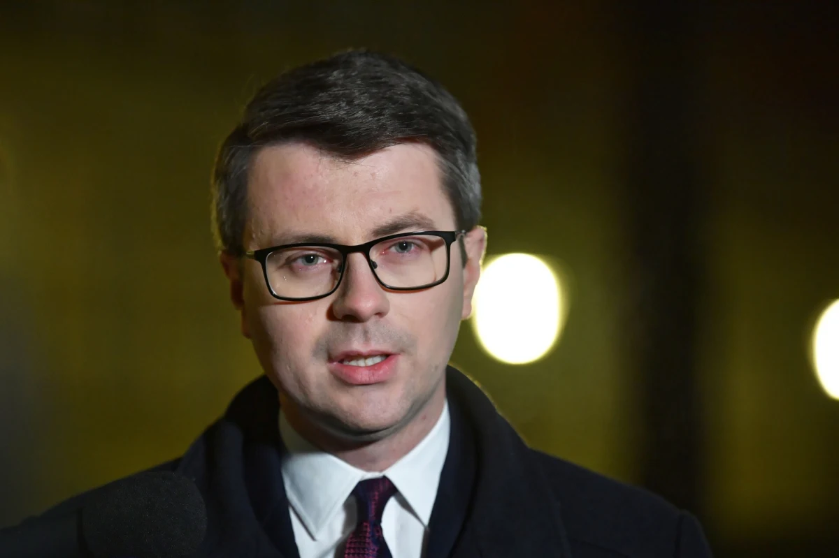 W przyszłym tygodniu rozpocznie się wypłacanie różnic w płacach, nieprawidłowo zaniżonych po wejściu w życie reformy podatkowej - oświadczył w sobotę rzecznik rządu Piotr Müller.